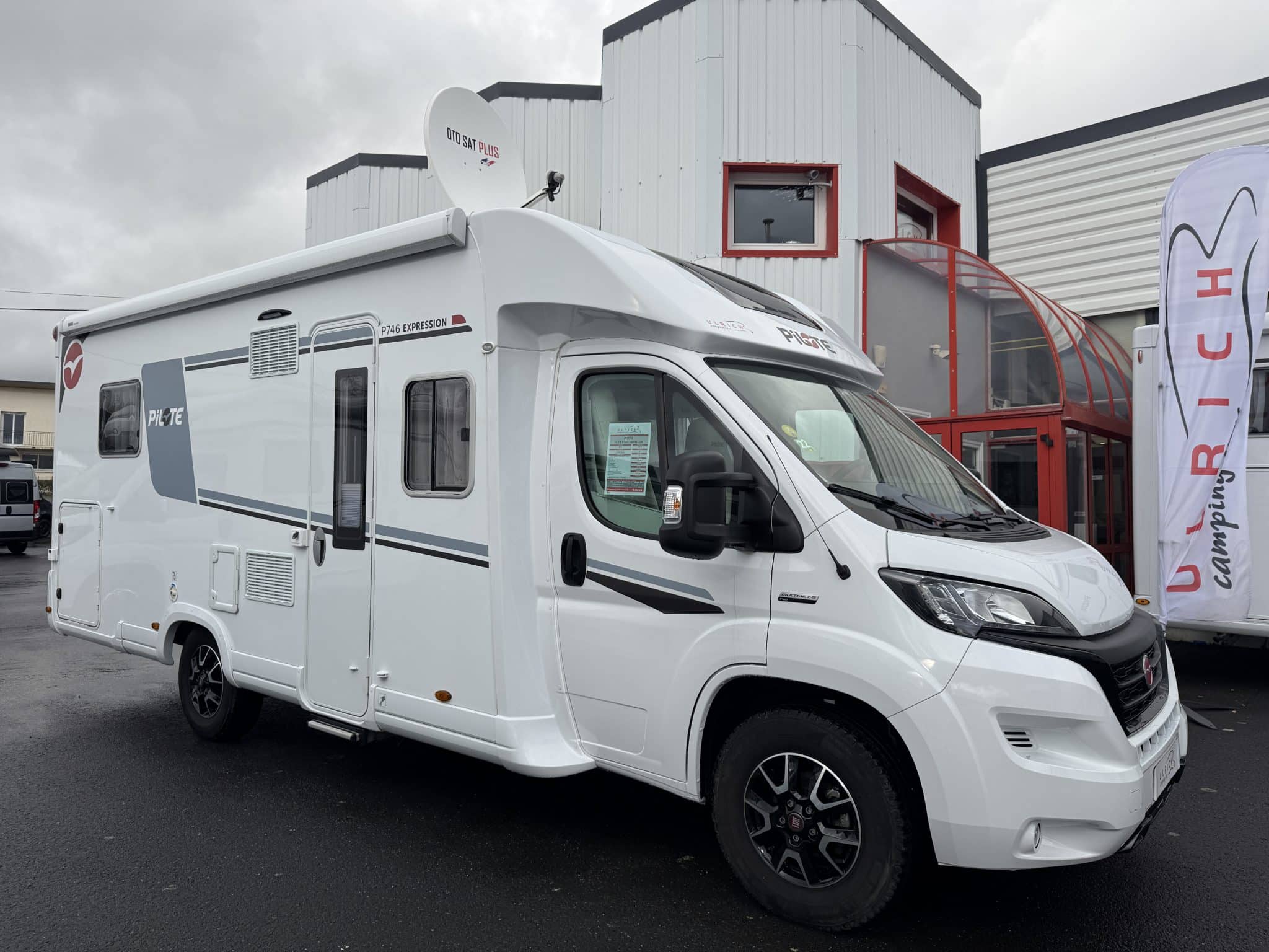 PILOTE P746 FC EXPRESSION